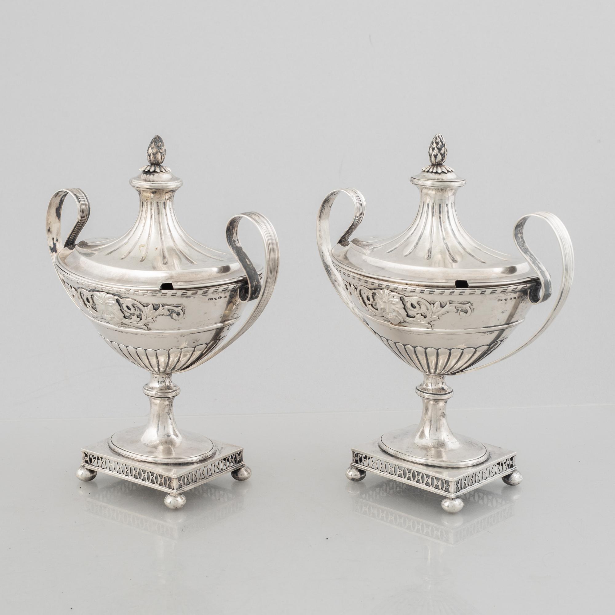 A pair of Swedish silver sugarbowls, mark of Samuel Pettersson, Linköping 1887.