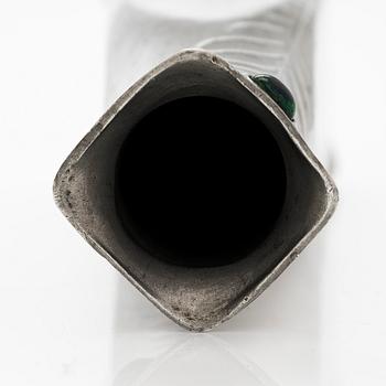 Vas, modell 636 för Walter Scherf & Co, omkring 1900.