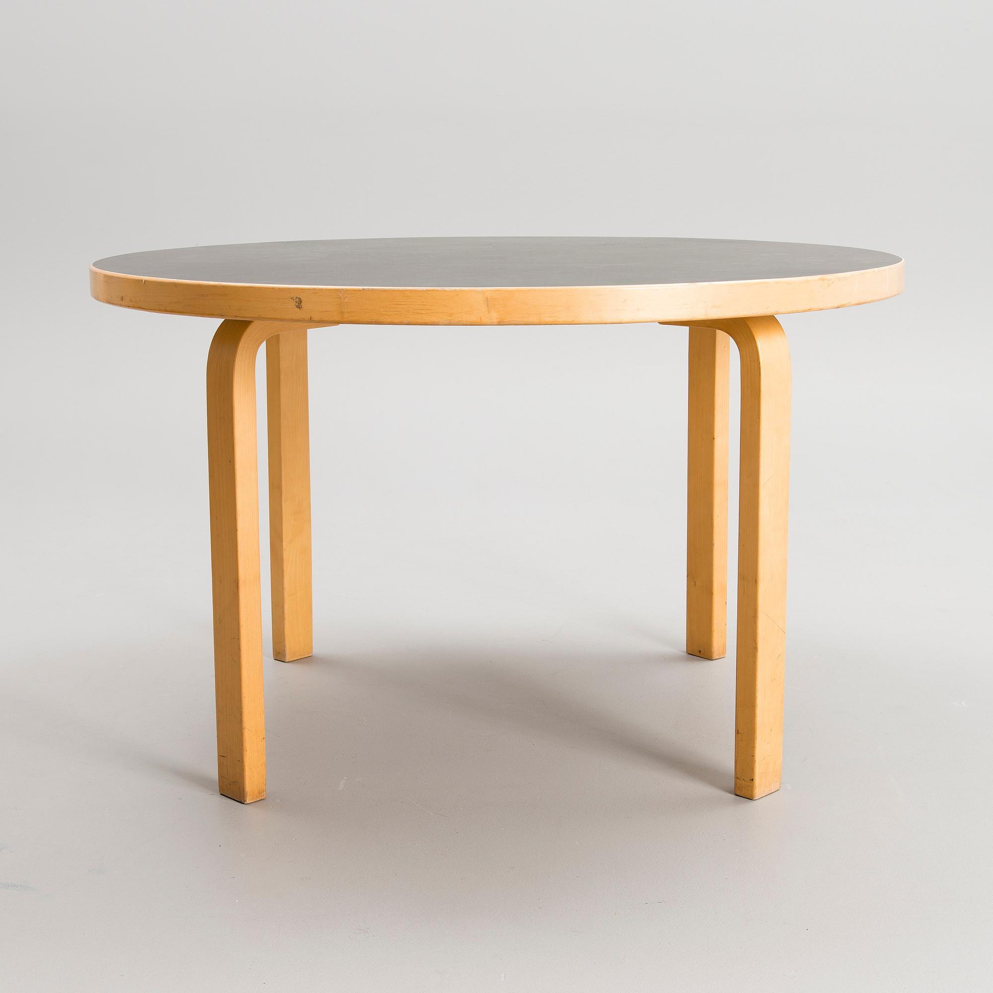 ALVAR AALTO, pöytä, malli 90A, Artek 1900-luvun loppu.