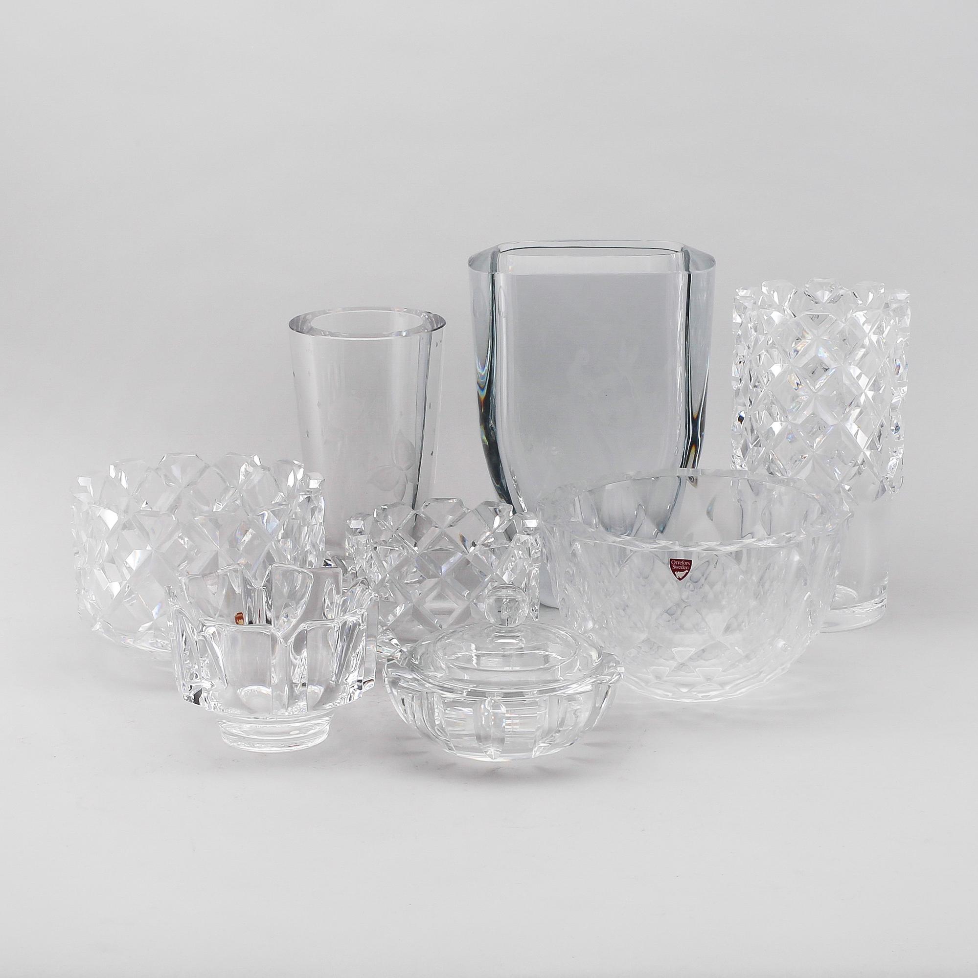 SAMLING GLASFÖREMÅL, 8 delar, bl a Orrefors, 1900-tal.