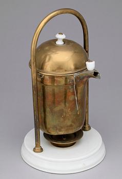 TESAMOVAR, mässing samt porslin, jugend, 1900-talets första del.