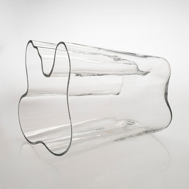 Alvar Aalto, a '3031' vase, signed Alvar Aalto, 1960/70s.