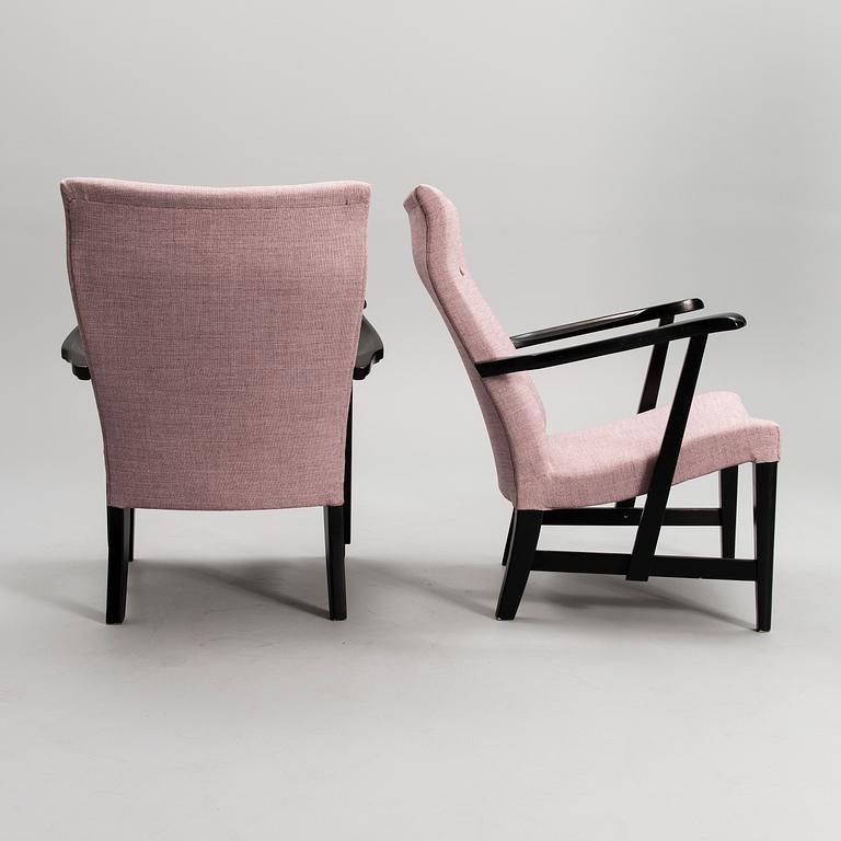 CARL GUSTAF HIORT AF ORNÄS, A PAIR OF ARMCHAIRS. "Prince" Puunveisto Oy-Wood work Ltd, Finland, designed in 1948.