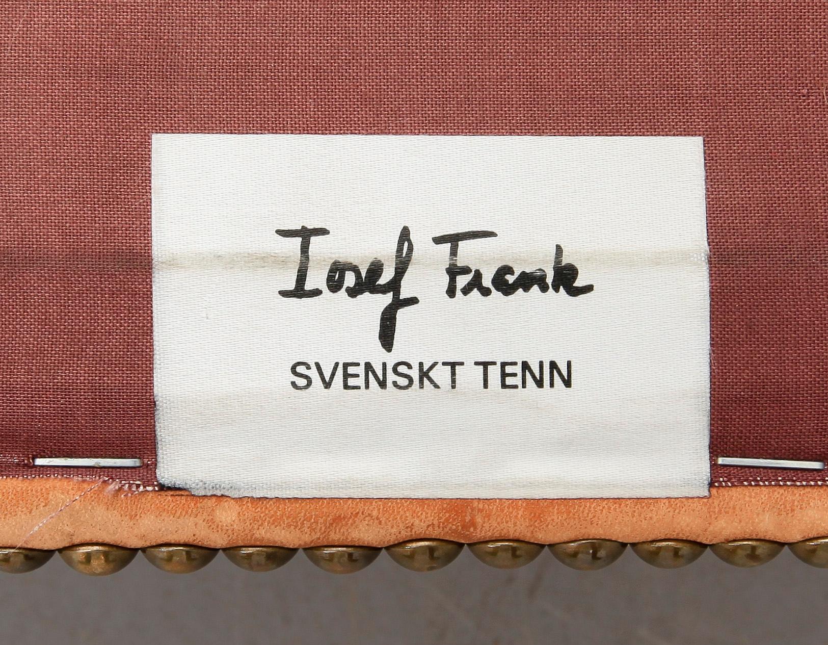 KARMSTOLAR, ett par, Modellnummer 2087, Josef Frank, Firma Svenskt Tenn.