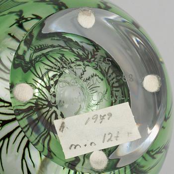 Edward Hald, vase, glass, "Fiskgraal", Orrefors.