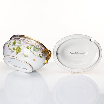 A Royal Copenhagen 'Flora Danica' tureen with cover and stand, 20th Century.