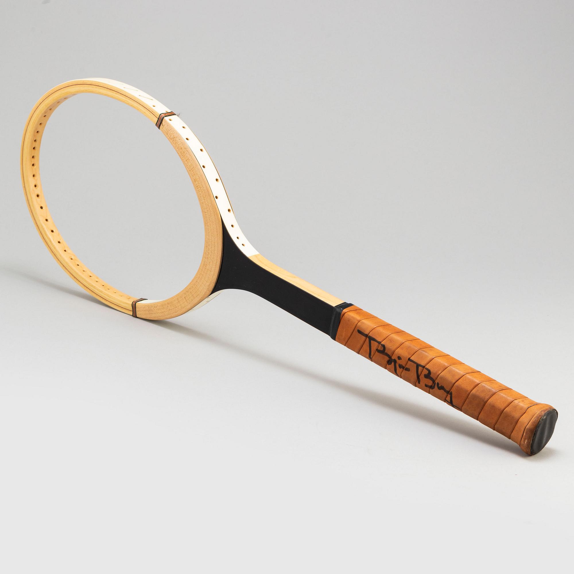 BJORN BORG a custom made no name Bancroft tennis racket 1977 79 used on the Asian circuit. Bukowskis