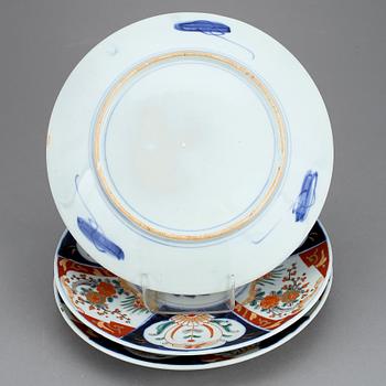 FAT, 3 st. Imari, Japan, 1900-talets mitt.