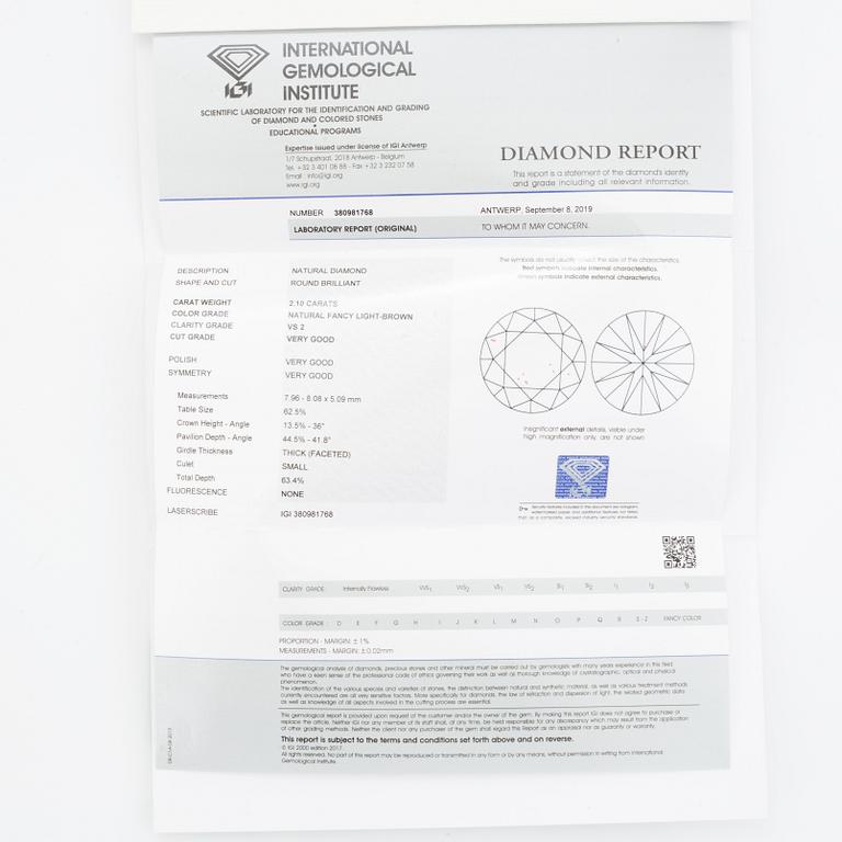 2,10 ct brilliant-cut natural fancy light-brown diamond ring, with IGI certificate.