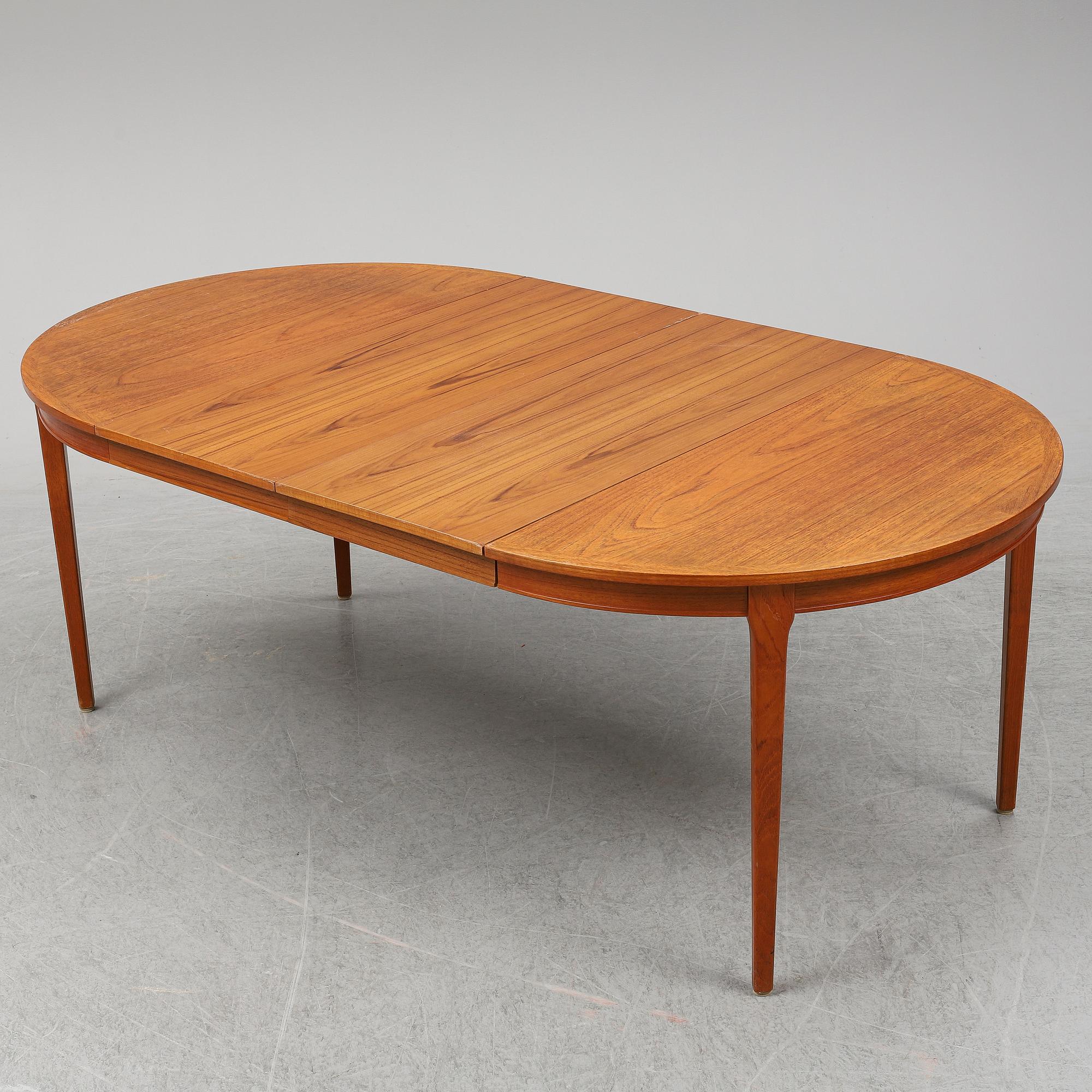 A late 20th Century table.