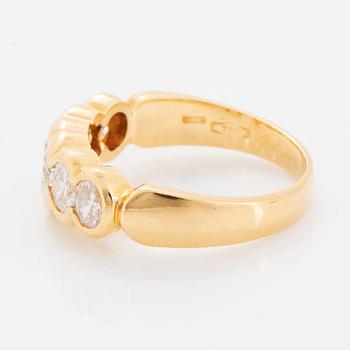 Ring 18K guld med med en hjärtformad briljantslipad diamant.