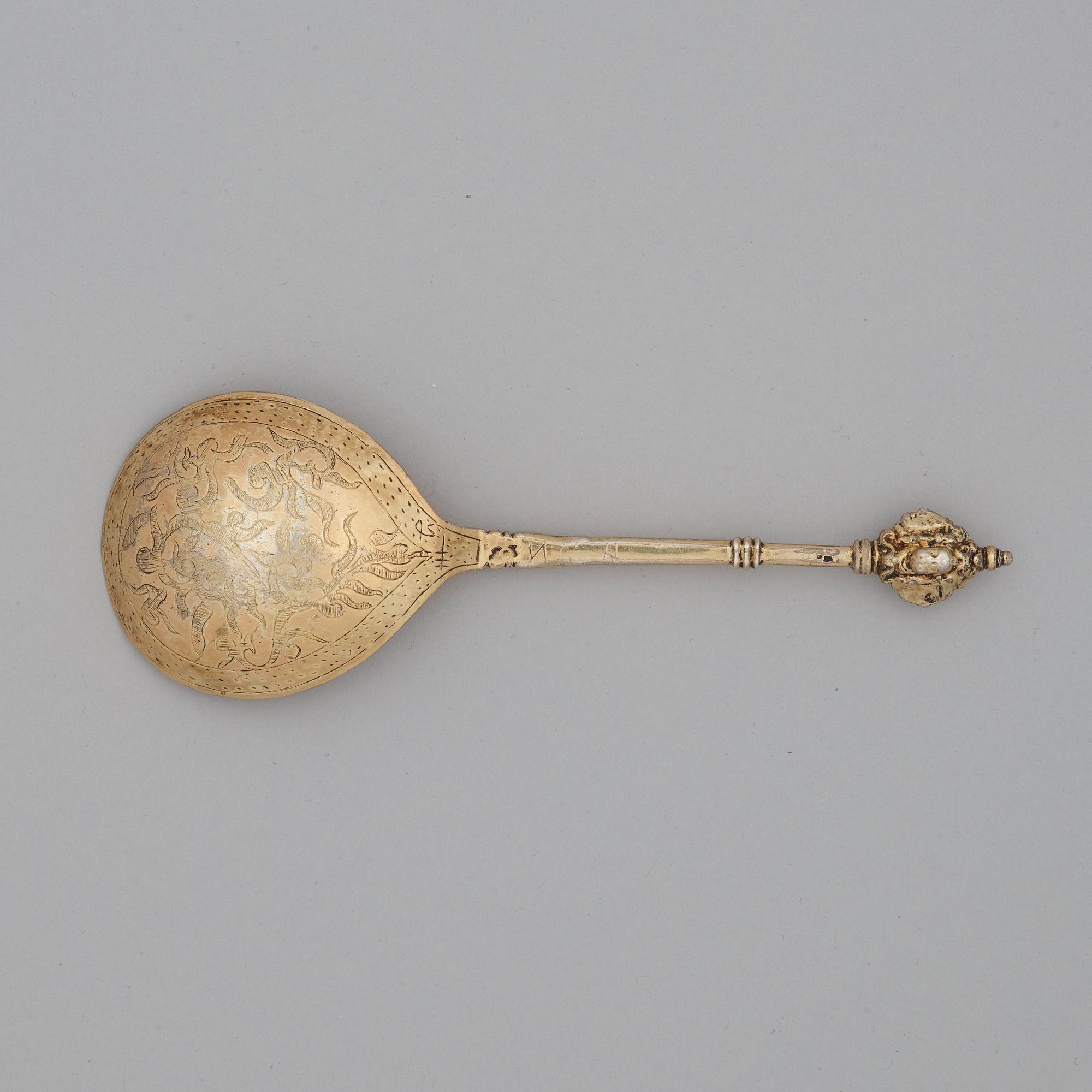 A Swedish 17th century silver-gilt spoon, possibly of  Erik Månsson Schmidt, (Stockholm 1675-1686).