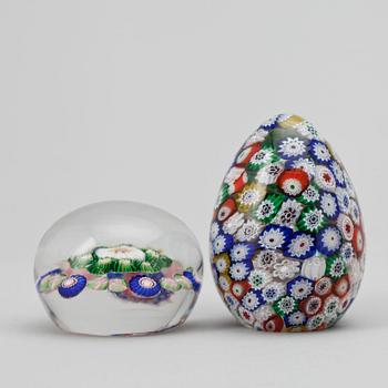 BREVPRESSAR, 2 st, glas, Murano, 1900-tal.