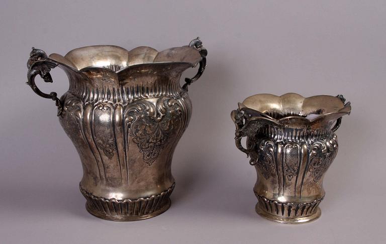 VIN samt CHAMPAGNEKYLARE, låghaltigt silver.