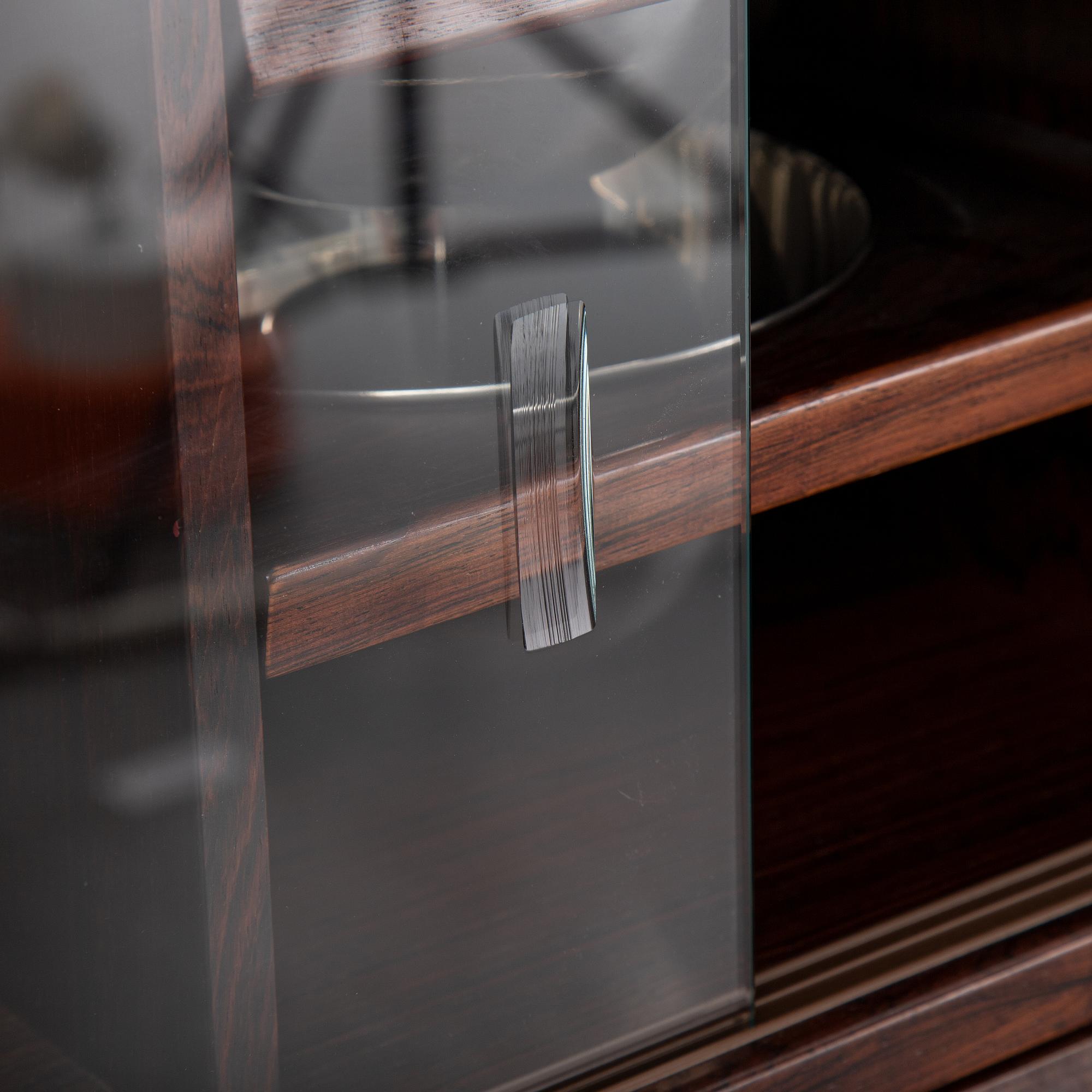 Erik Buch, bardisk för Heltborg möbler, Danmark. 1960-tal.