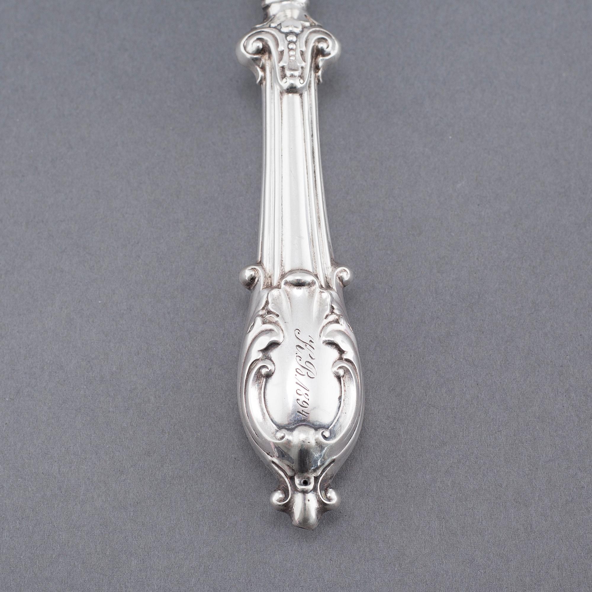 A silver cake server, unidentified master, assayers mark Ludvig Zuck, Riga, 1860? Weight 64 g.