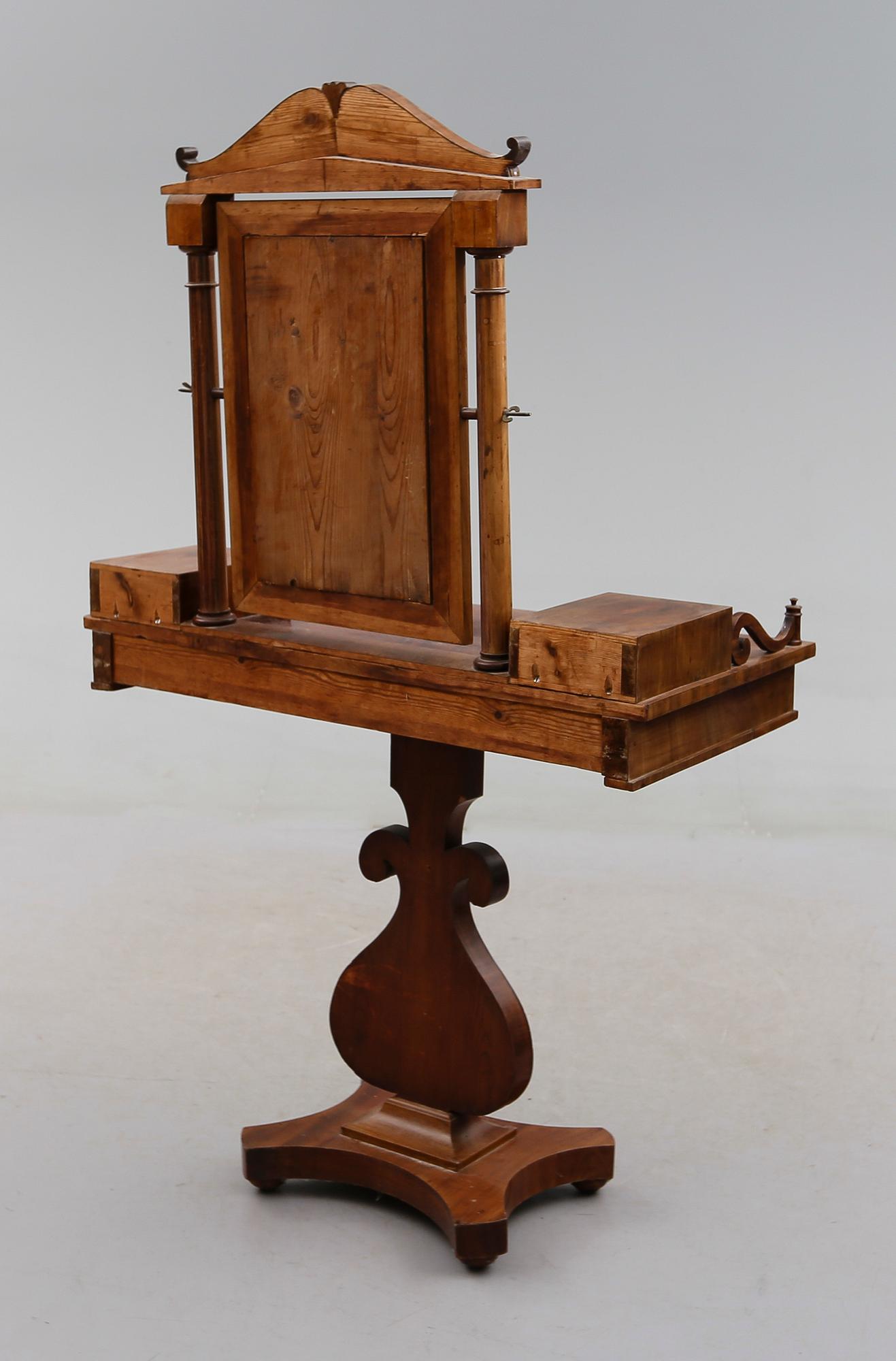 TOALETTBORD, 1800-talets mitt.