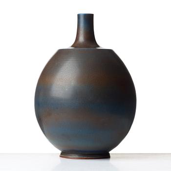 Berndt Friberg, a stoneware vase, Gustavsberg studio, Sweden 1965.