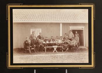 FOTOGRAFIER, 8 st, sent 1800-tal till tidigt 1900-tal.