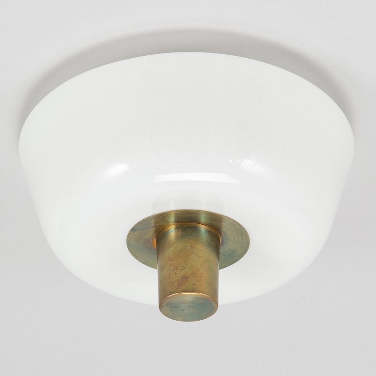 Paavo Tynell, A ceiling light for Taito. Made to order 1950.