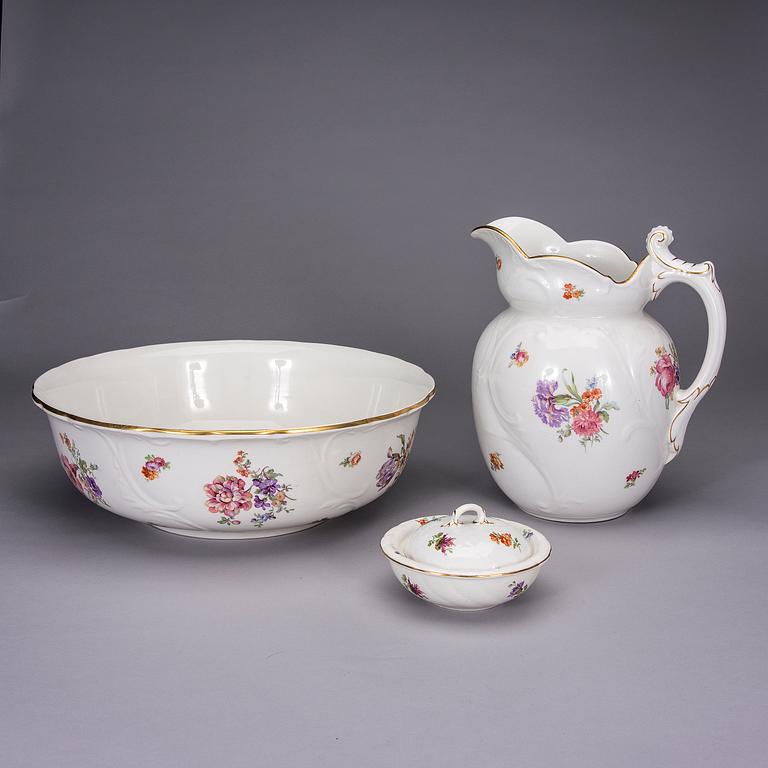 TVÄTTSET, 3 delar, keramik, Arabia, 1900-talets första hälft.