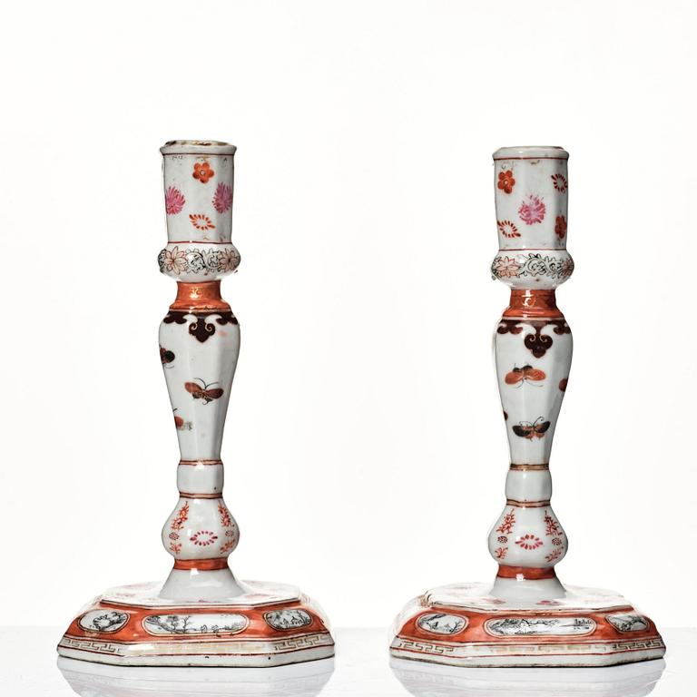 Ljusstakar, ett par, kompaniporslin. Qingdynastin, Qianlong (1736-95).