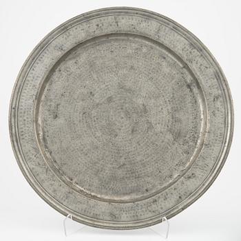 Fat, 3 st, tenn, bl a Johan Daniel Schmitt, Norrköping 1748.