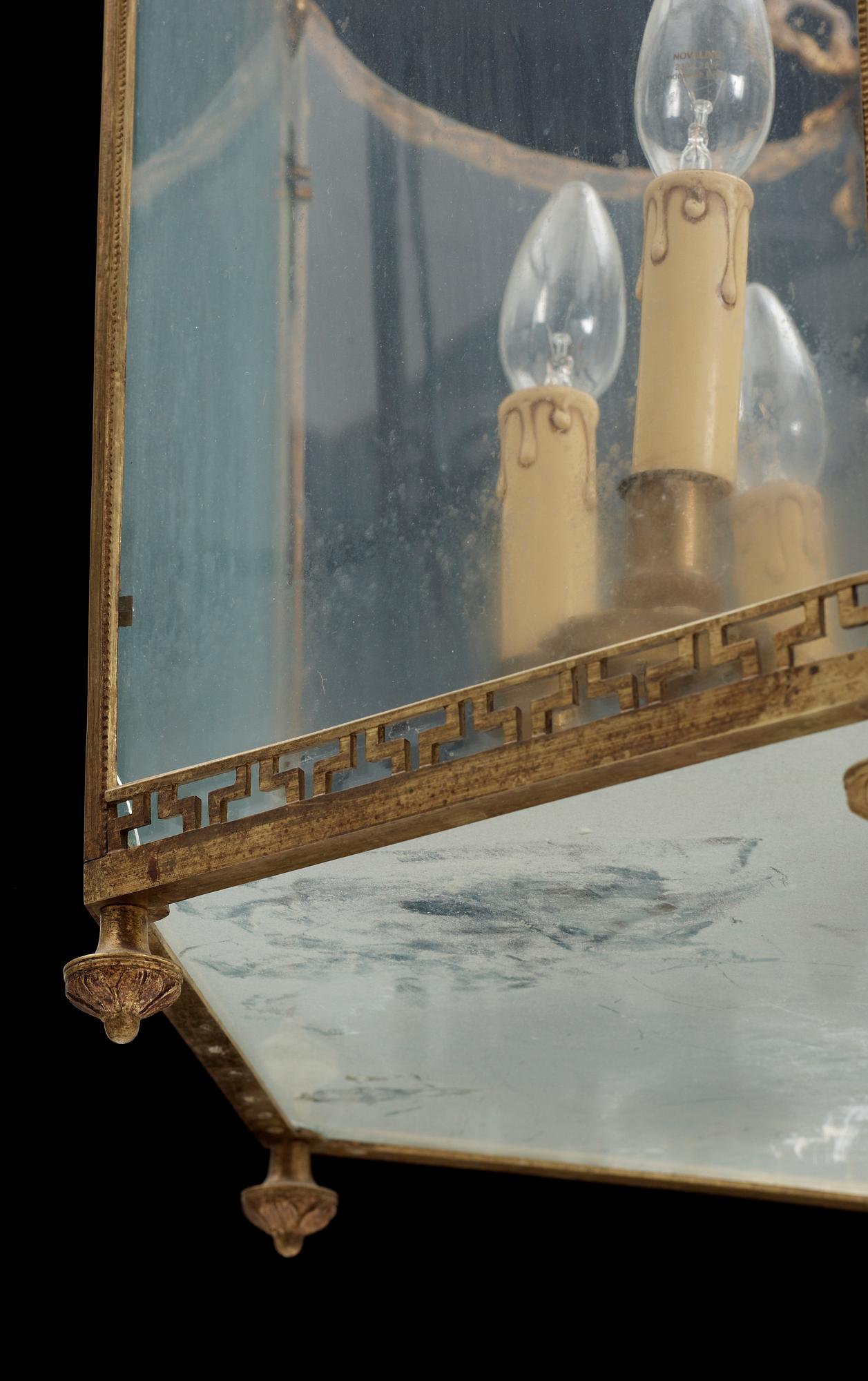TAKLYKTA, mässing och glas, Louis XVI-stil, 1800/1900-tal. H 82.