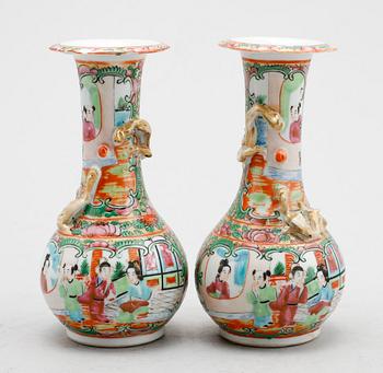 VASER, 1 par, porslin, Kina, Kanton, 1800-tal.