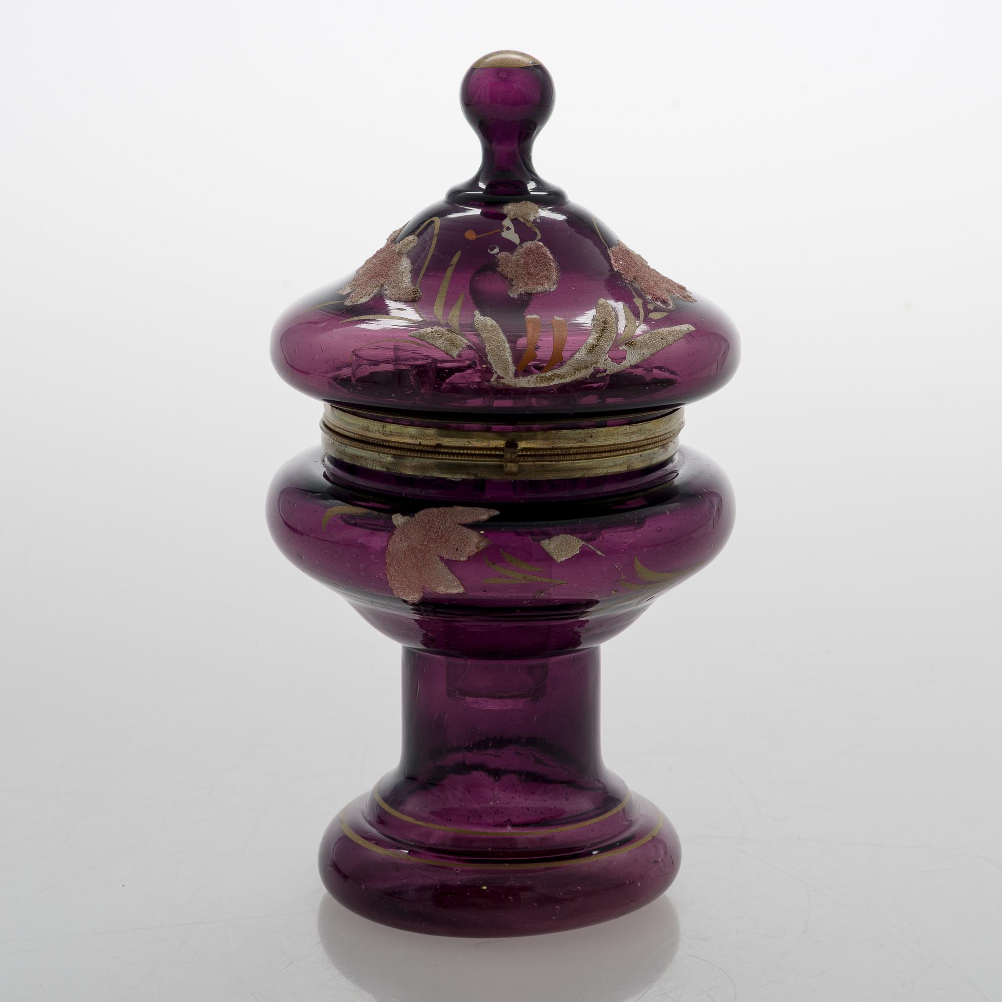 VODKASETTI, lasia, 1800-luvun loppua.