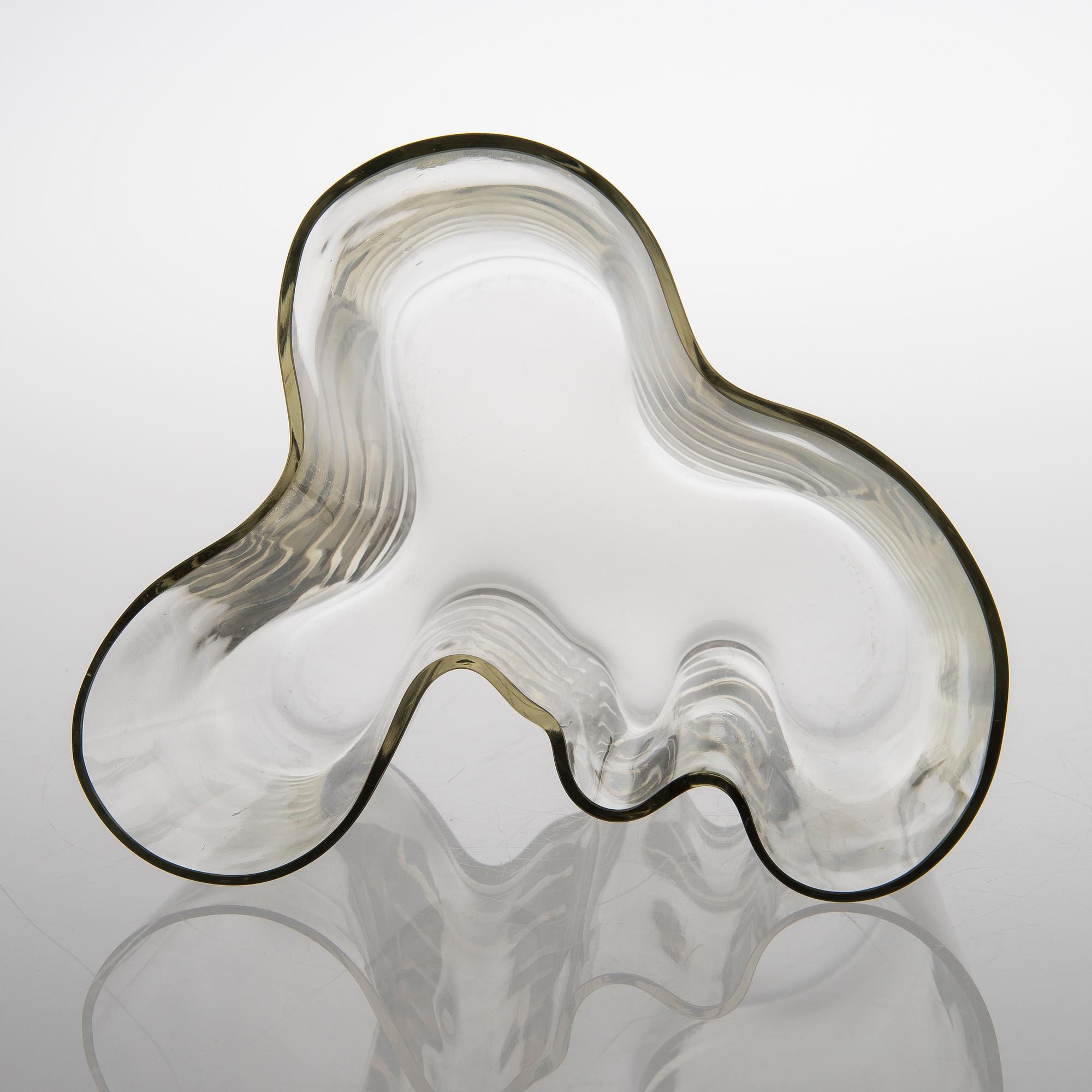 A '3030' vase signed Alvar Aalto, presumably mid-1950s.