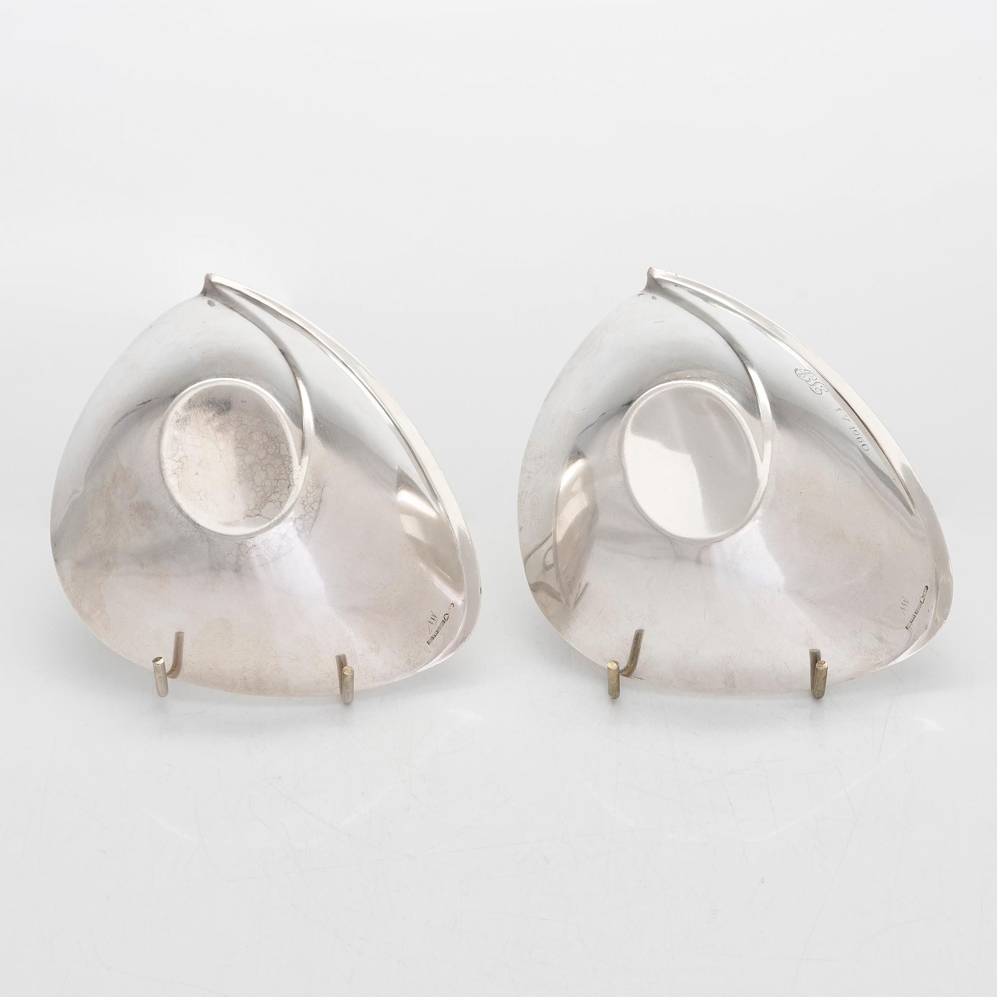 Tapio Wirkkala, two silver bowls, marked TW, Kultakeskus, Hämeenlinna 1960.