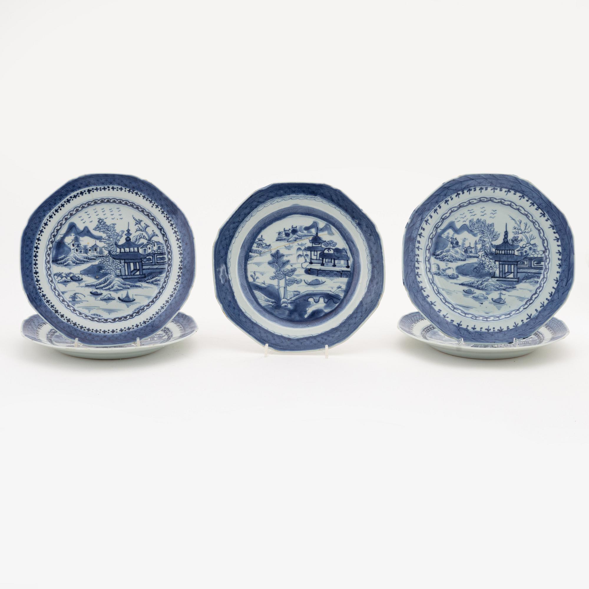 A group of nine Chinese blue and white plates and four dessert dishes, Qianlong and Jiaqing, 18th and 19th century.