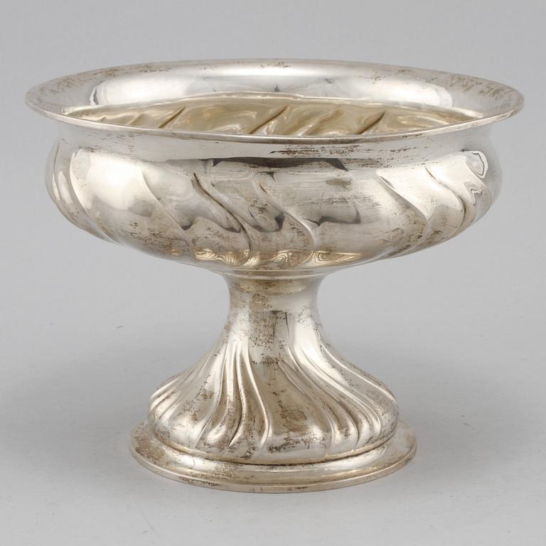 SKÅL, silver, C.I Møinichen, kontrollstämpel Christian F. Heise, Köpenhamn, Danmark, 1917. Vikt 635 g.