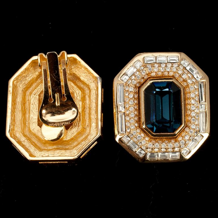 ÖRHÄNGEN, gulmetall, blå syntetisk sten.