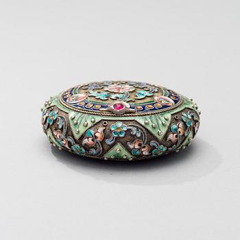 BOX, silver and enamel, Moscow, ca 1910, 11th Artel.