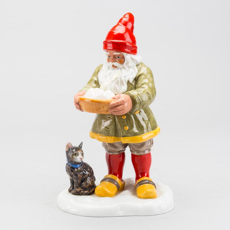 TOMTE, porslin. efter, Jenny Nyström Kalmar Länsmuseum.