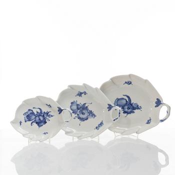 An 85-piece "Blå Blomst' porcelain dinner and cofee service, Royal Copenhagen, Denmark.