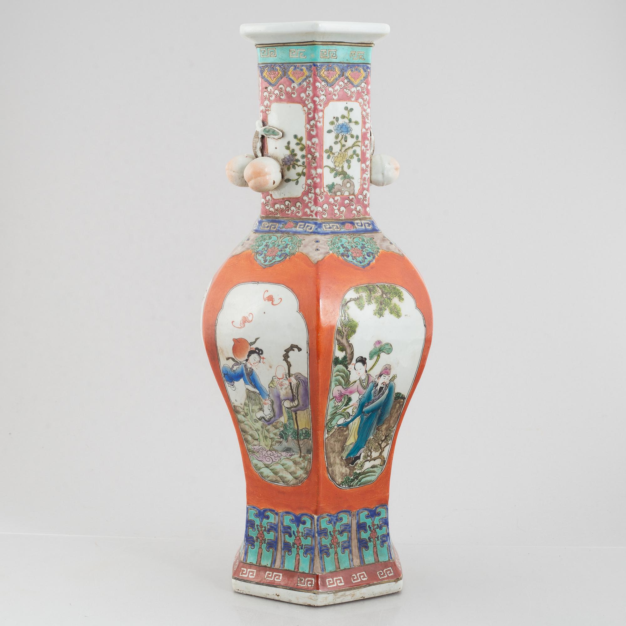 A Chinese porcelain floor vase, 20th century.