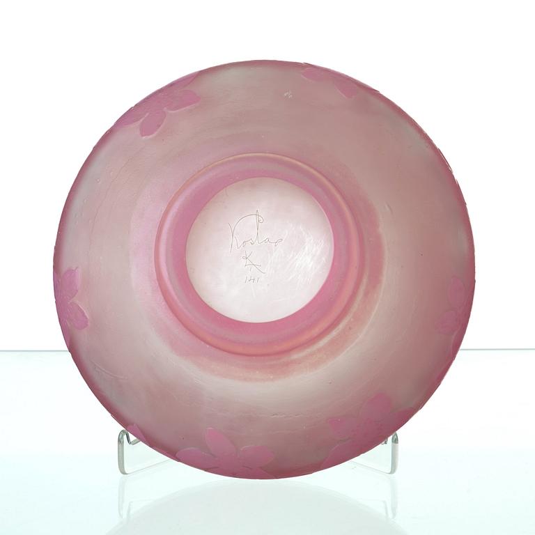 Karl Lindeberg, an art nouveau cameo glass bowl, Kosta Sweden.