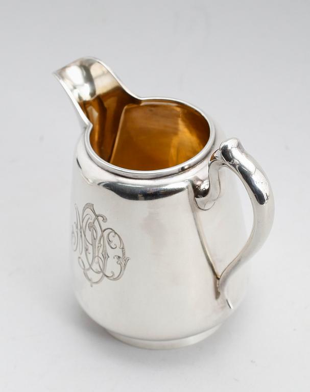 GRÄDDKANNA, silver, Ryssland. Vikt 136 gram.