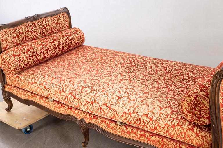 SOFFA Louis XV-stil Italien omkring 1900.
