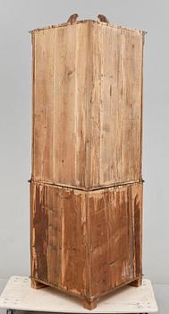 HÖRNSKÅP, rokoko, 1700-tal.