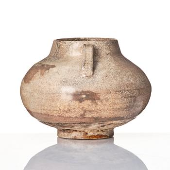 A ge glazed jar, Song/Yuan dynasty.