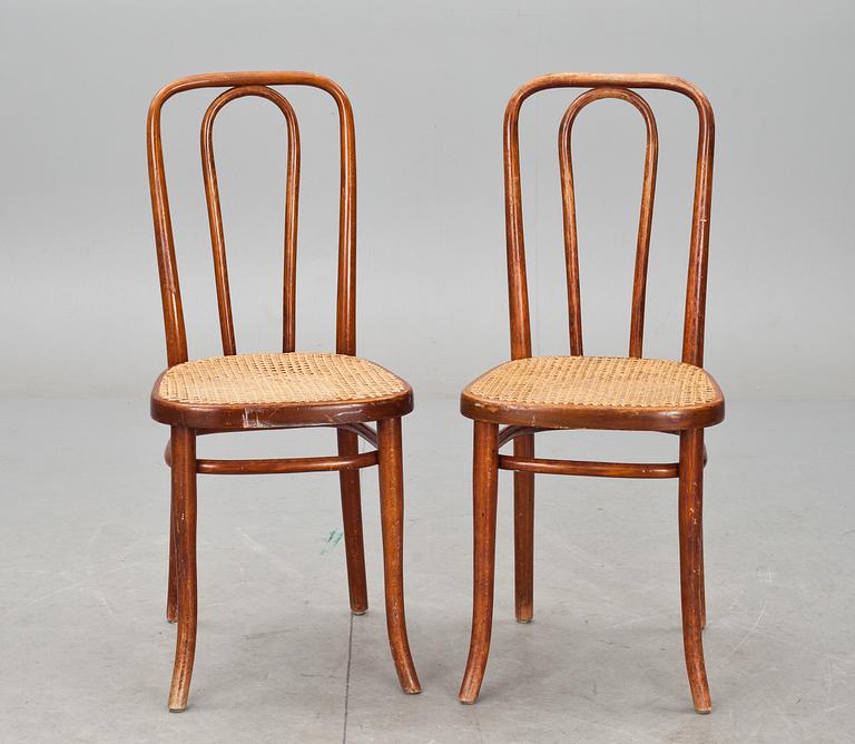 STOLAR,  ett par, Thonet, 1900-talets första hälft.