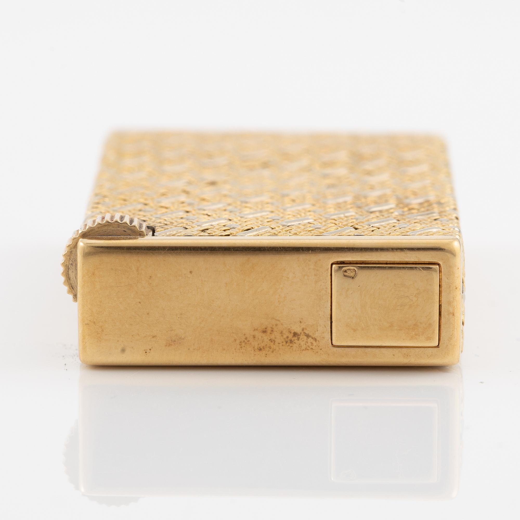 Cartier, lighter, 18K gold.
