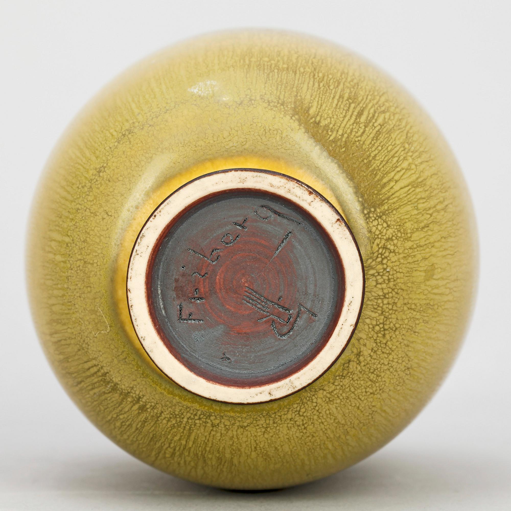 VAS, stengods, Berndt Friberg Gustavsberg. Sign.