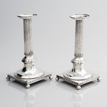 Gustaf Henrik Sidwall, ljusstakar, ett par, silver, Norrköping 1798. Gustavianska.