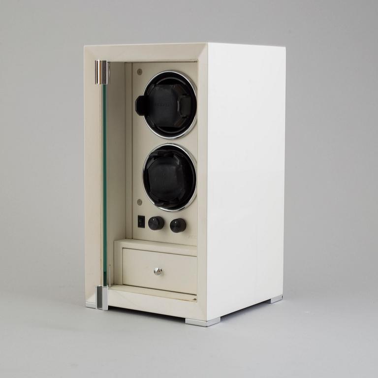 MODALO, winder, ca 18 x 18 x 22 cm.