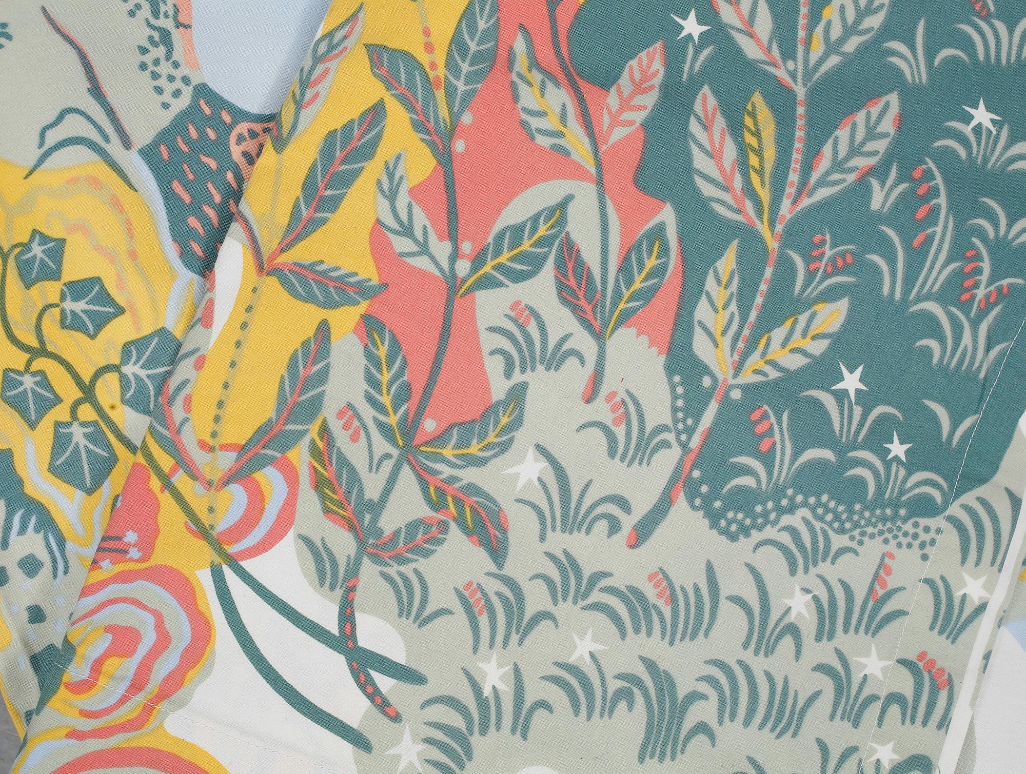 GARDINER, ett par, bomull, "Anakreon", Josef Frank, Svenskt Tenn, 1900-talets fjärde kvartal.